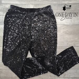 Chico's Petite Slim Leg Sequin Velour Pants Size Chico's .5P (6P)